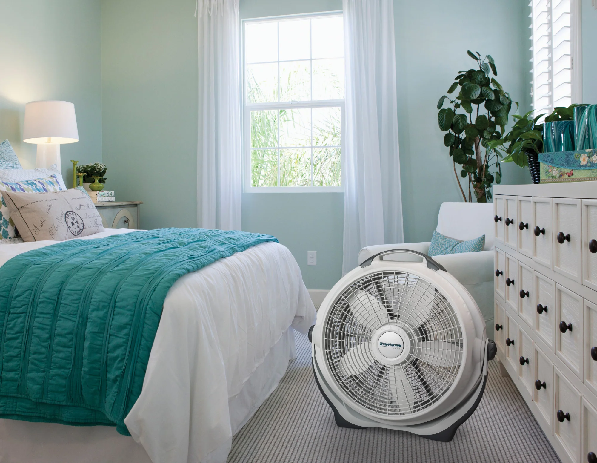 Lasko A20301 20" Air Circulator Wind Machine - Image 9